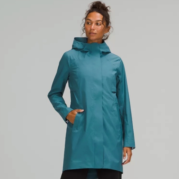 Lululemon Rain Rebel jacket Teal size 4 new - Picture 1 of 7